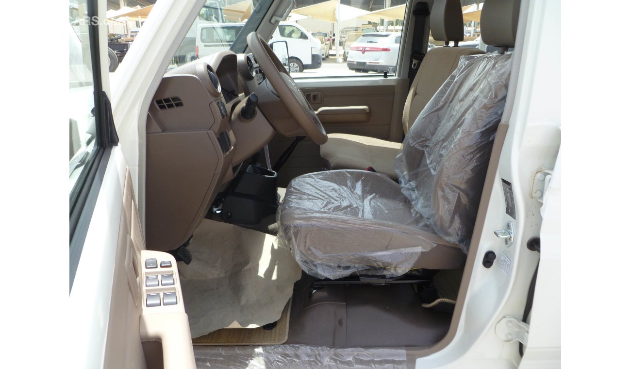 Toyota Land Cruiser Pick Up 79 4.5L Diesel Double Cab Manual