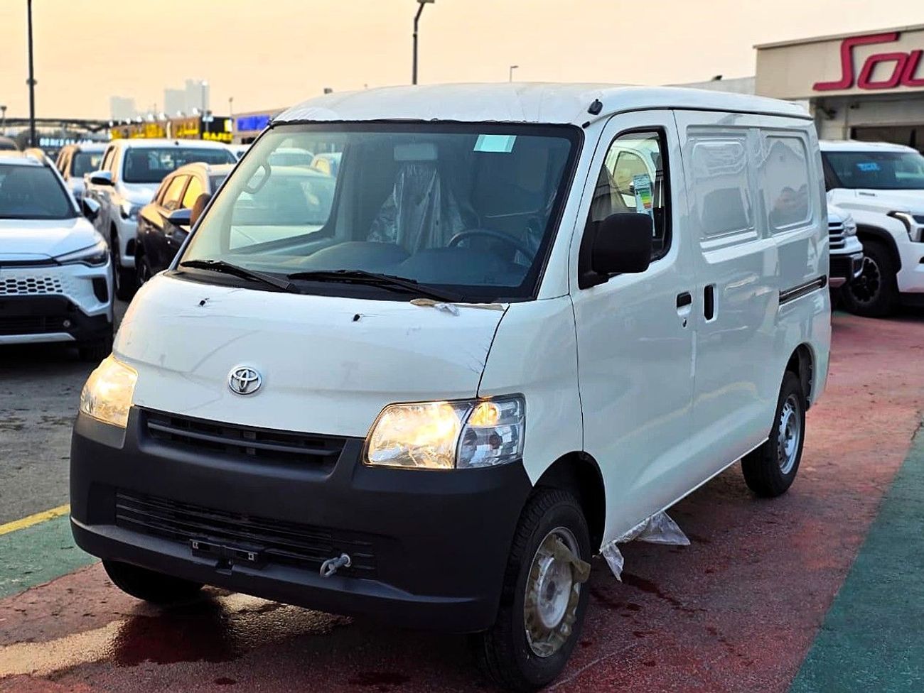 تويوتا لايت آيس TOYOTA LITEACE 1.5L PETROL VAN RWD 5 DOORS WHITE COLOR 2025 MODEL