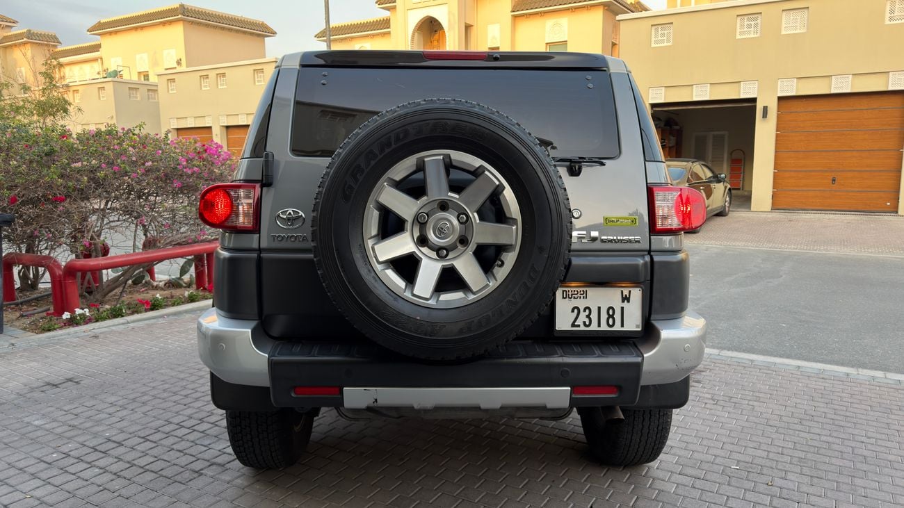 تويوتا إف جي كروزر