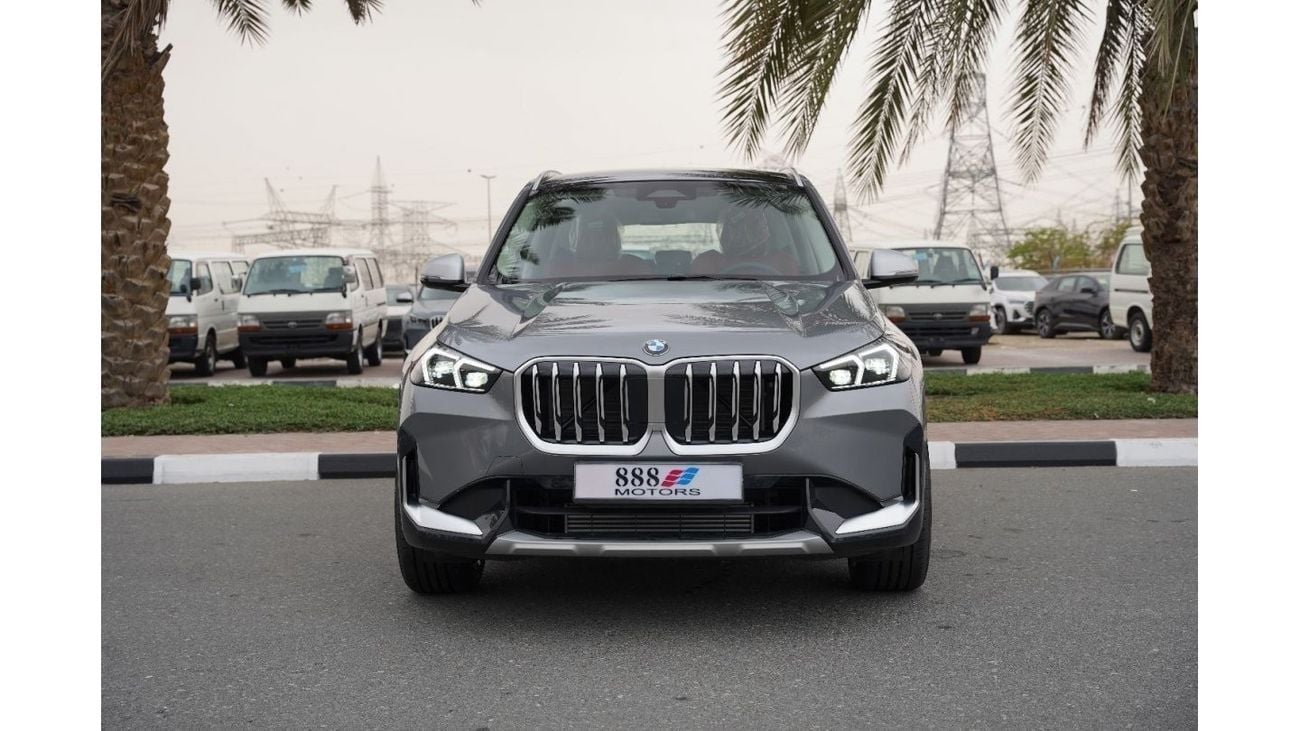 بي أم دبليو X1 2024 بي ام دبليو اكس 1 اس درايف 20 اي رمادي