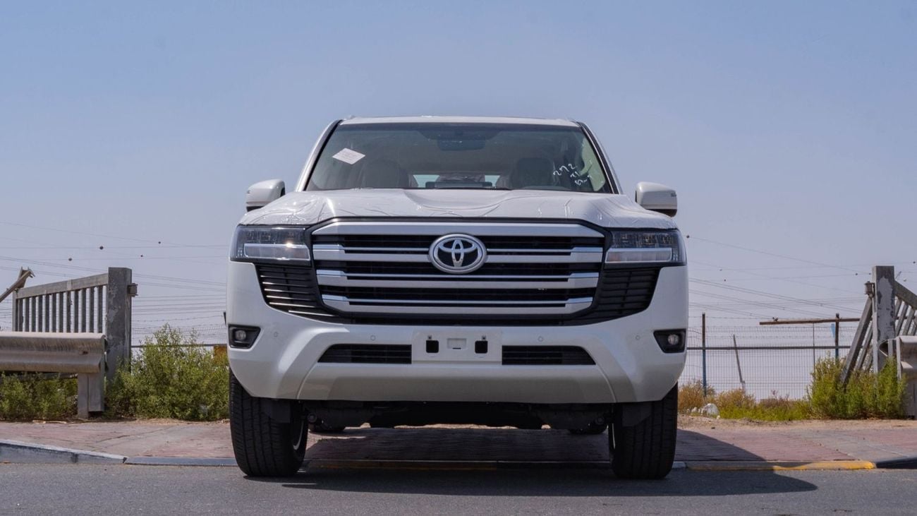 Toyota Land Cruiser 2026 Toyota Land Cruiser 300 GXR 4.0L AT Petrol 4WD (White-Beige)