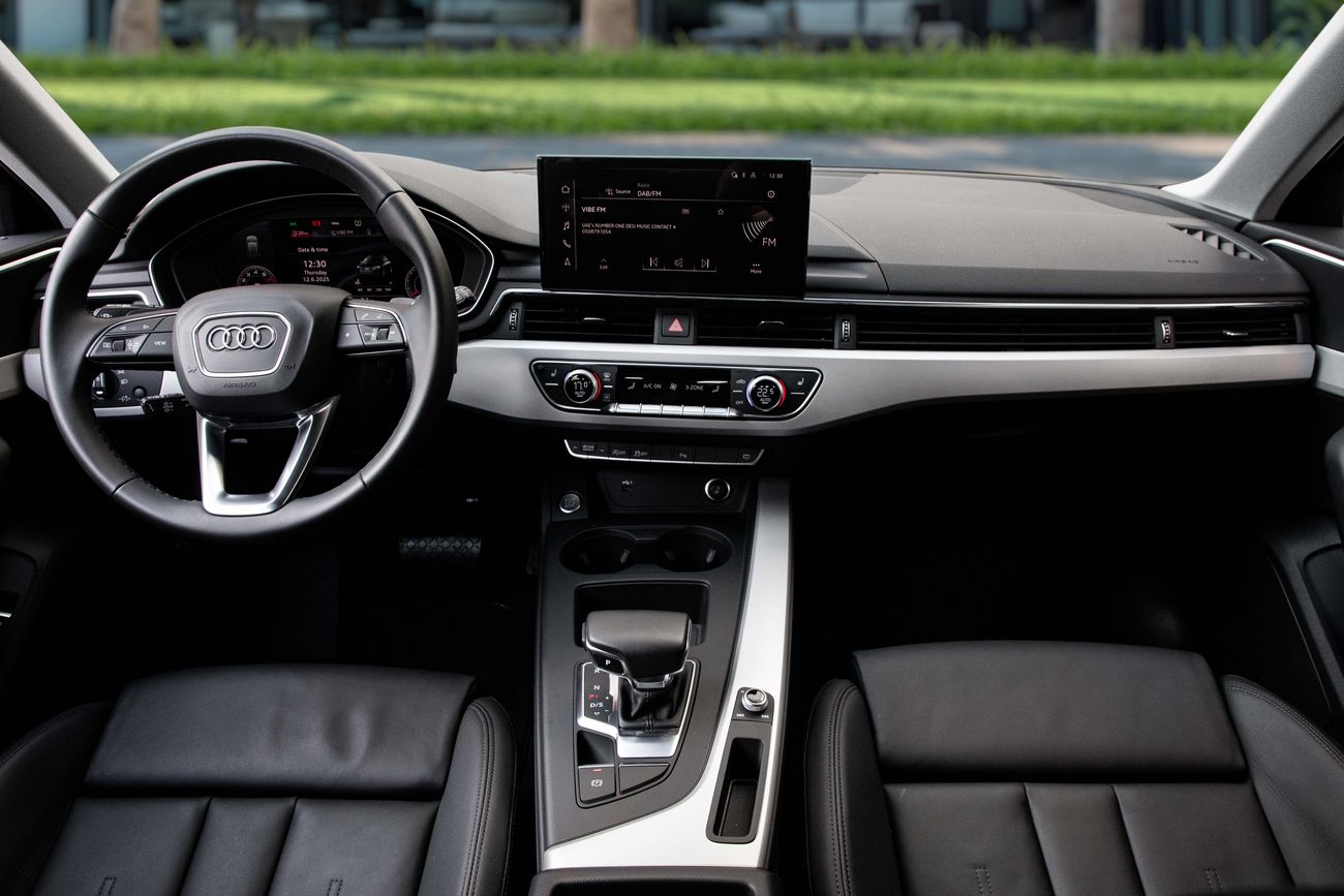 أودي A4 40 TFSI Advanced 2.0L