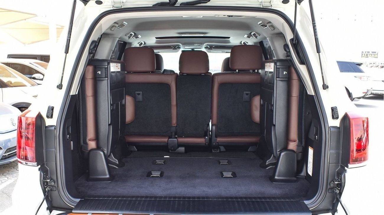 Toyota Land Cruiser VXR V8