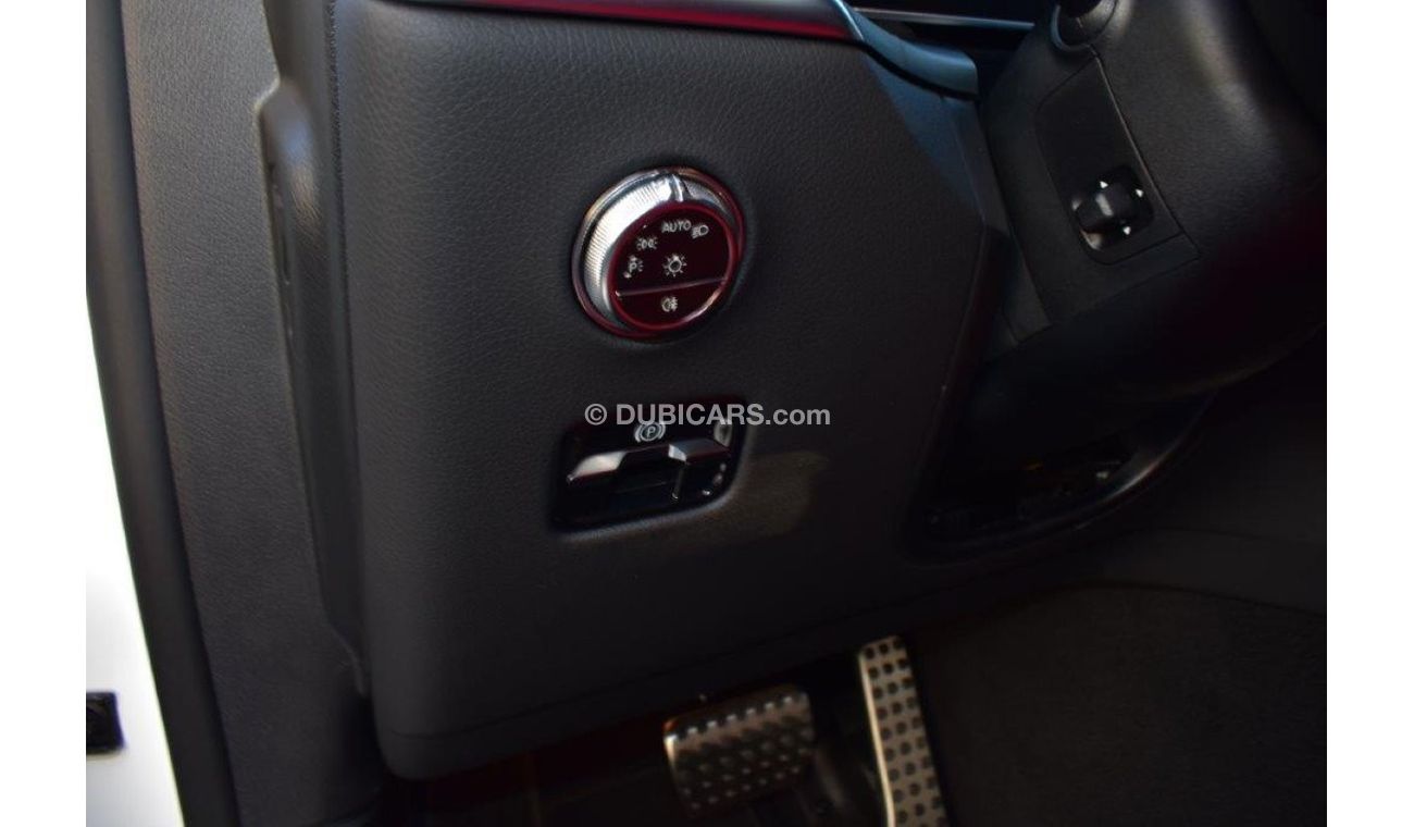 مرسيدس بنز GLC 200 AMG 2.0L 4-Matic AWD