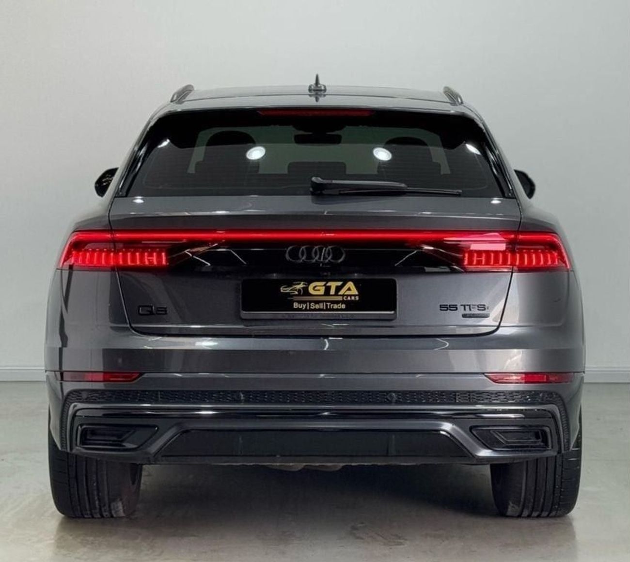 Audi Q8 55 TFSI quattro S-Line 3.0L (340 HP) 2020 Audi Q8 S-Line 55TFSI Quattro, Warranty, Full Service Hist