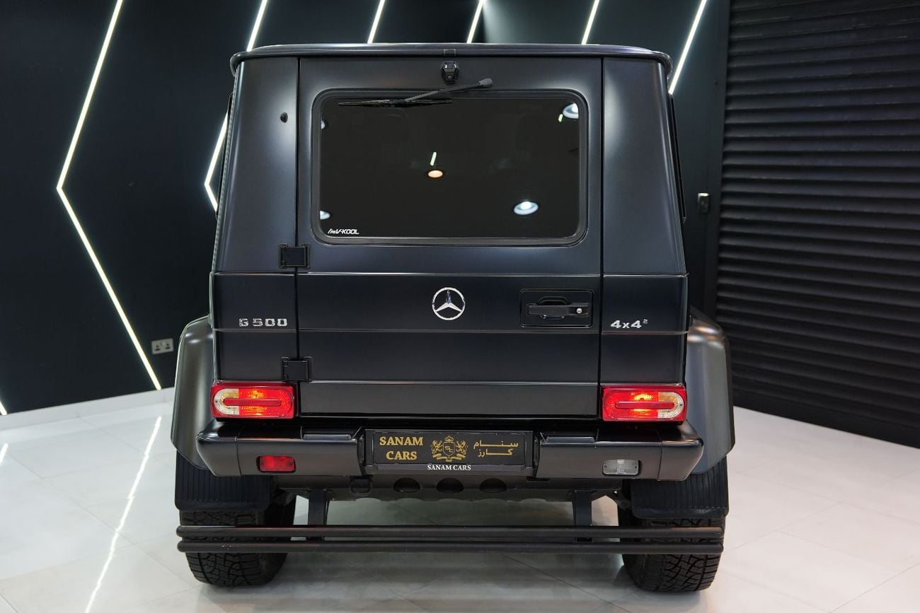 مرسيدس بنز G 500 4X4 4.0L Carbon Fiber Trim, Harman/Kardon Audio, Power Running Boards, GCC Specs!!