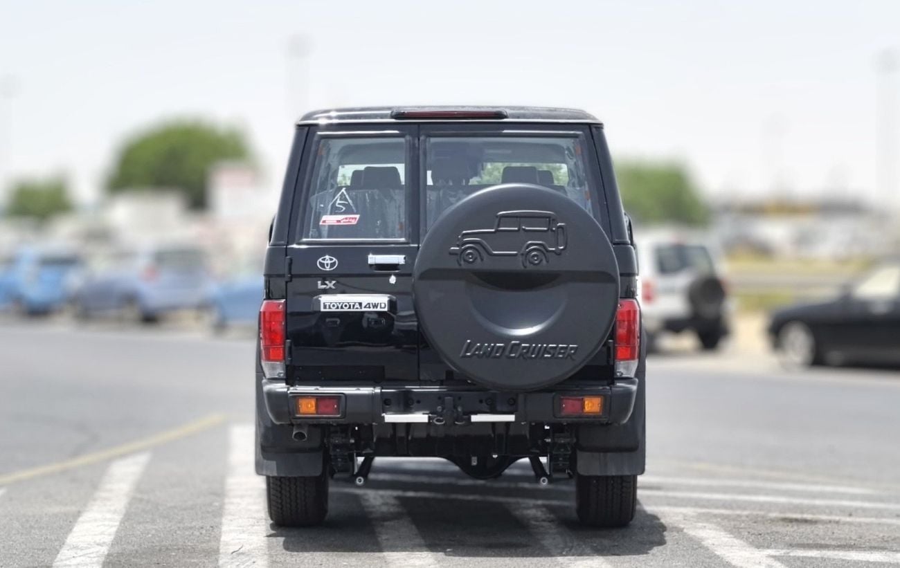 تويوتا لاند كروزر 70 LX
