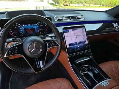 Mercedes Benz 500 3.0 liter turbocharged inline-six engine with EQ Boost mild-hybrid technology