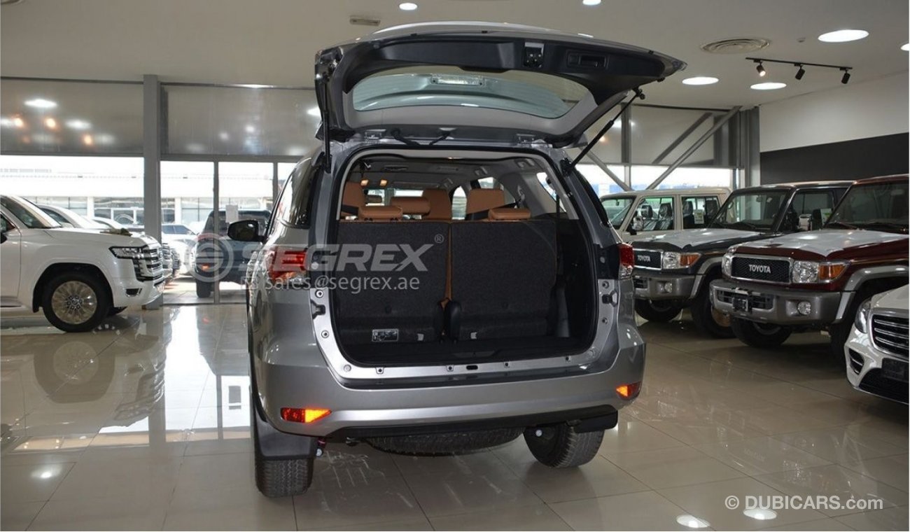 تويوتا فورتونر 2.7L PETROL 4WD AT SR5 WITH CLIMATE CONTROL FOR EXPORT