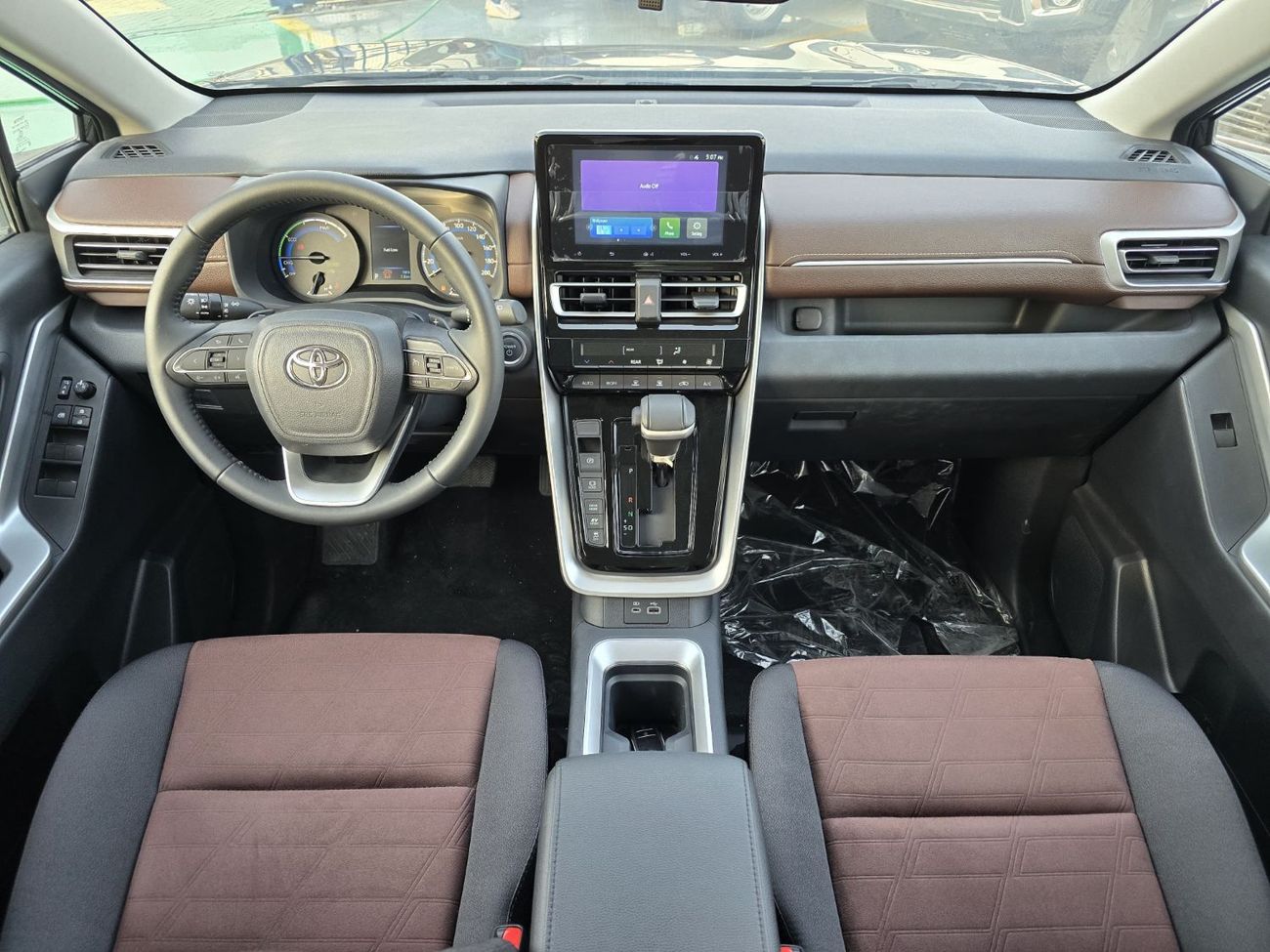 Toyota Innova 2.0L HyCross 7S Hybrid