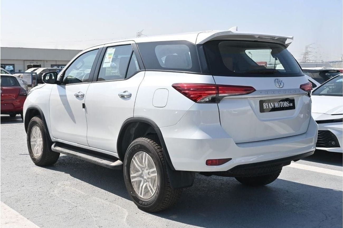 Toyota Fortuner Toyota Fortuner 2.7L Petrol, Automatic 4WD, Model 2024, Color White (Export Price)