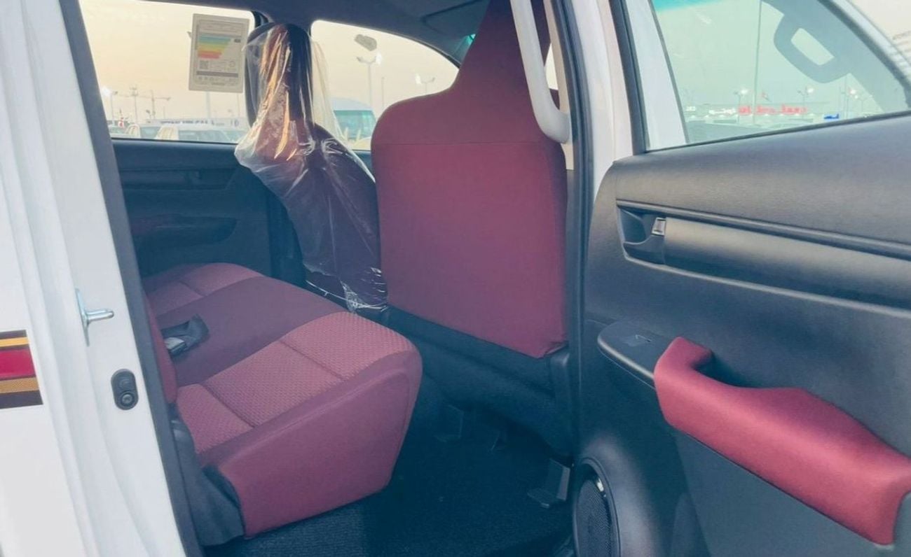 تويوتا هيلوكس PREMIER GL 2.4L Double Cab Utility