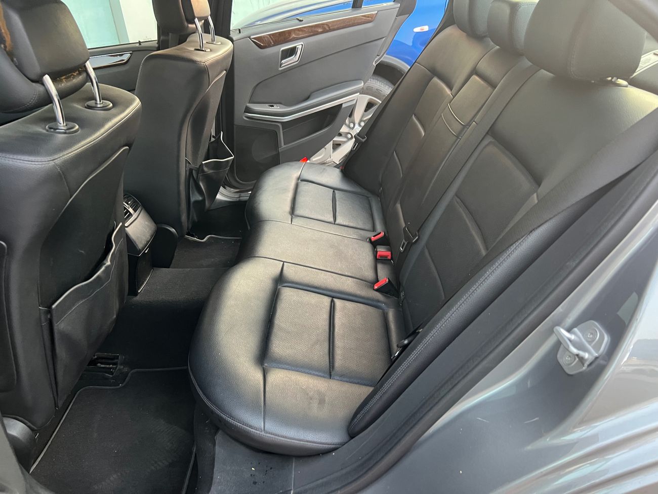 مرسيدس بنز E200 Sedan