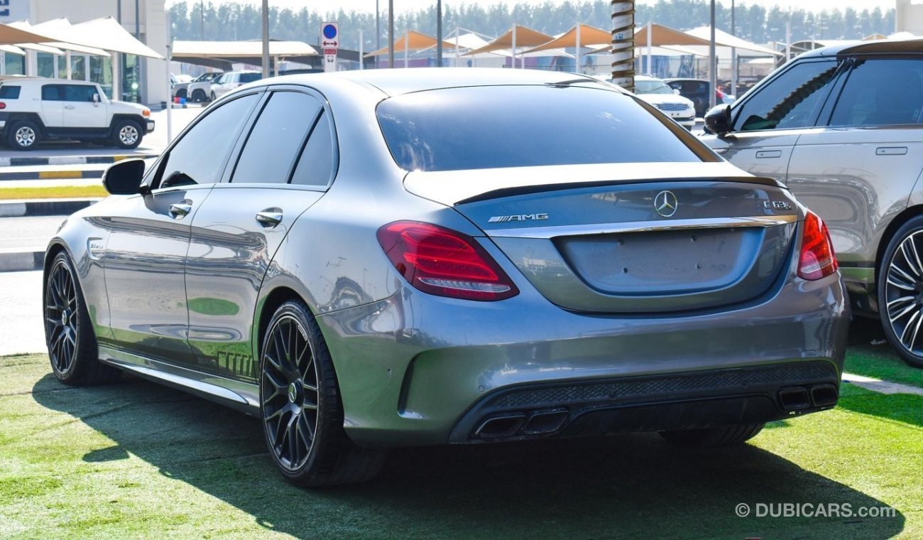 Mercedes-Benz C 63 AMG