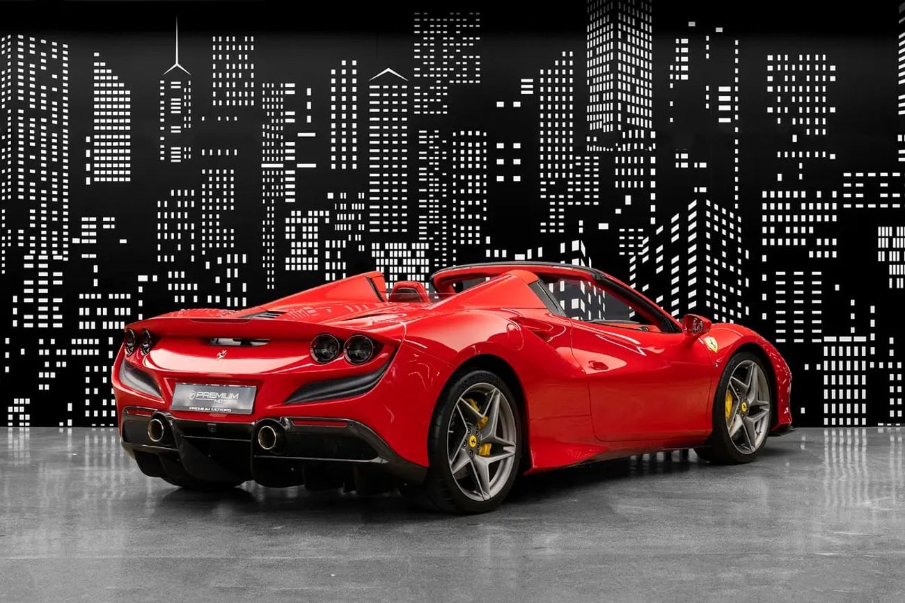 فيراري ف ٨ سبيدر 3.9T V8