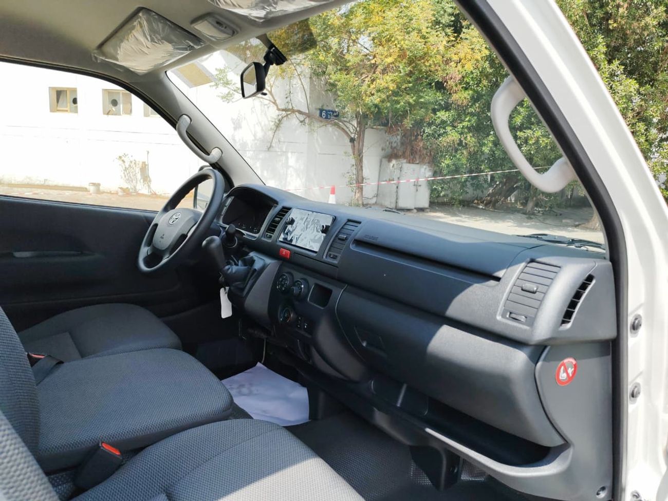 Toyota Hiace 2026 Toyota Hiace Standard-Roof 15-Seater 2.7L 4-Cyl Petrol M/T RWD (Old-Shape)