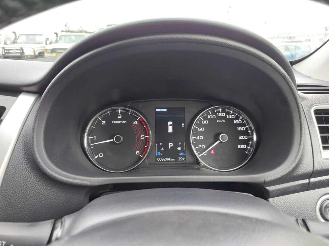 Mitsubishi Pajero MITSUBISHI PAJERO SUV RHD 2023 MODEL 2.4 L DIESEL AUTPMATIC(PM11732)