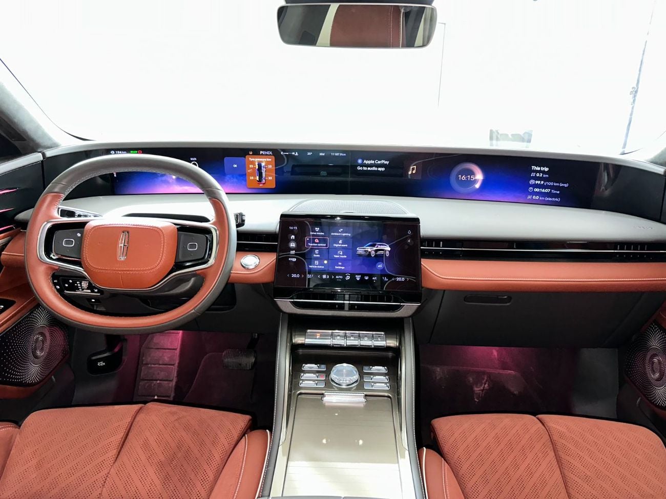 لينكولن ناوتيلوس NAU925H NAUTILUS PRESIDENTIAL 800A AWD 2.0L FHEV AT / FREE Insurance + Registration / AL TAYER MOTOR