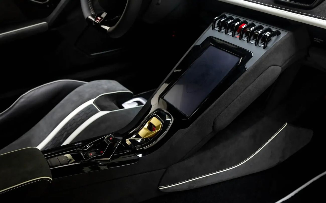 لامبورغيني هوراكان Sterrato LP 610-4 - Japanese Spec