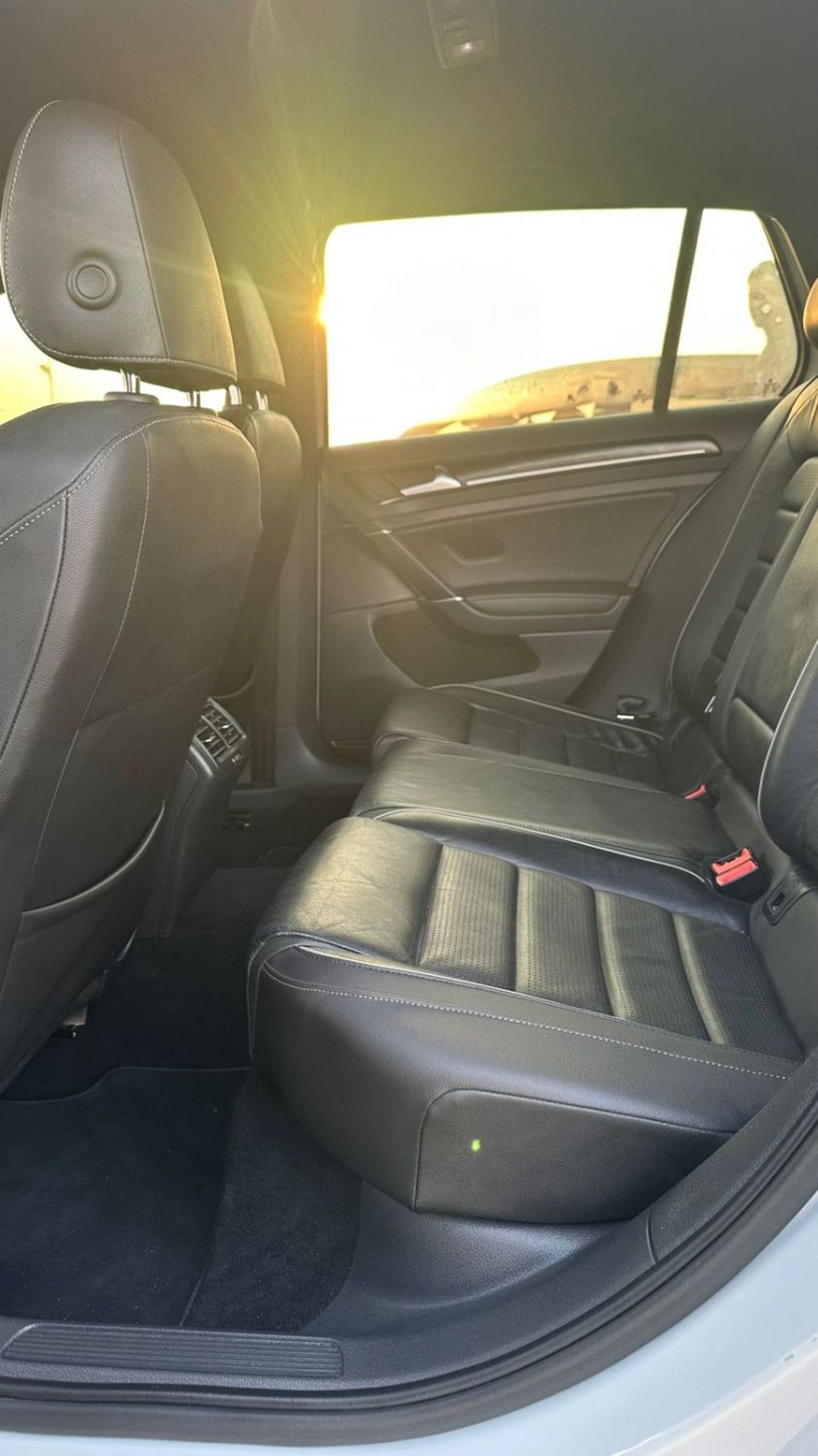 فولكس واجن جولف ار