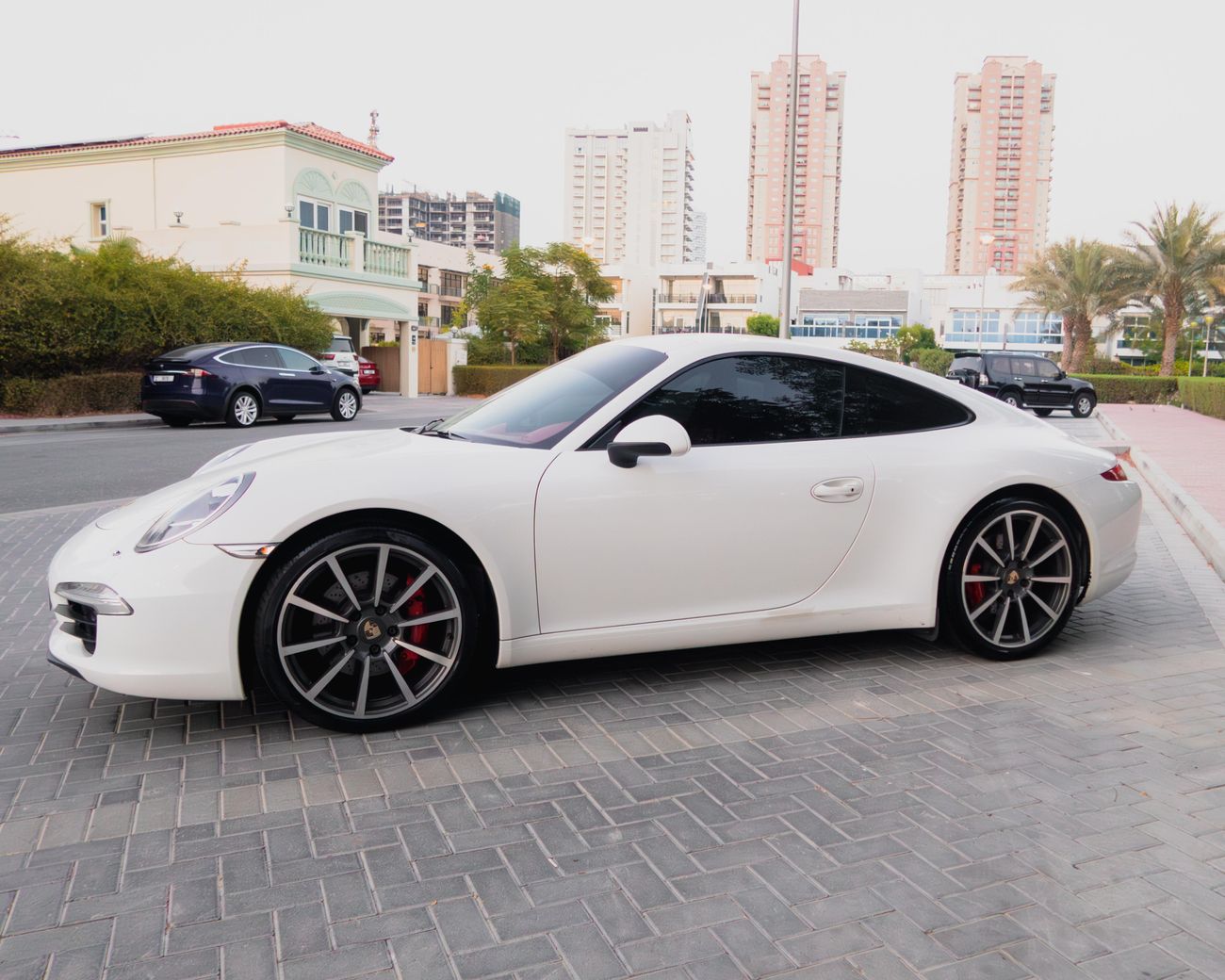Porsche 911 Carrera S 3.8L (400 HP) Coupe
