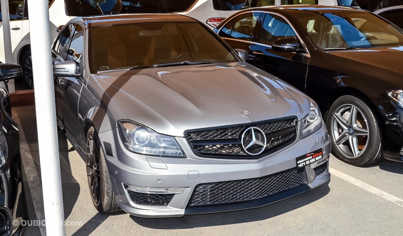 Mercedes-Benz C 63 AMG