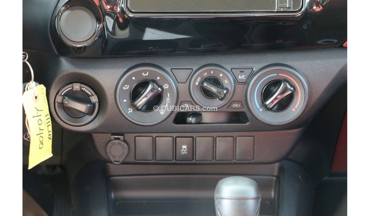 تويوتا هيلوكس 2020 Hilux 2.4L DLX 4x4 AT Double Cabin | Colors: Black, Silver | GCC Specs with VOICE Command | DIE