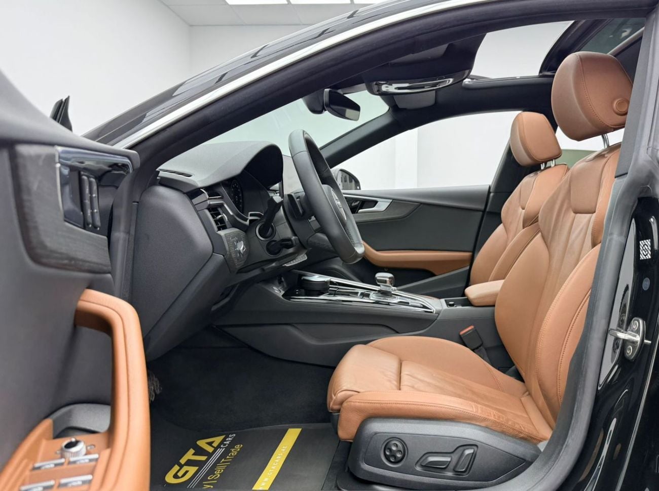 Audi A5 2022 Audi A5 40 TFSI S-Line, 2027 Audi Warranty + Service Pack, Full Audi Service History, GCC