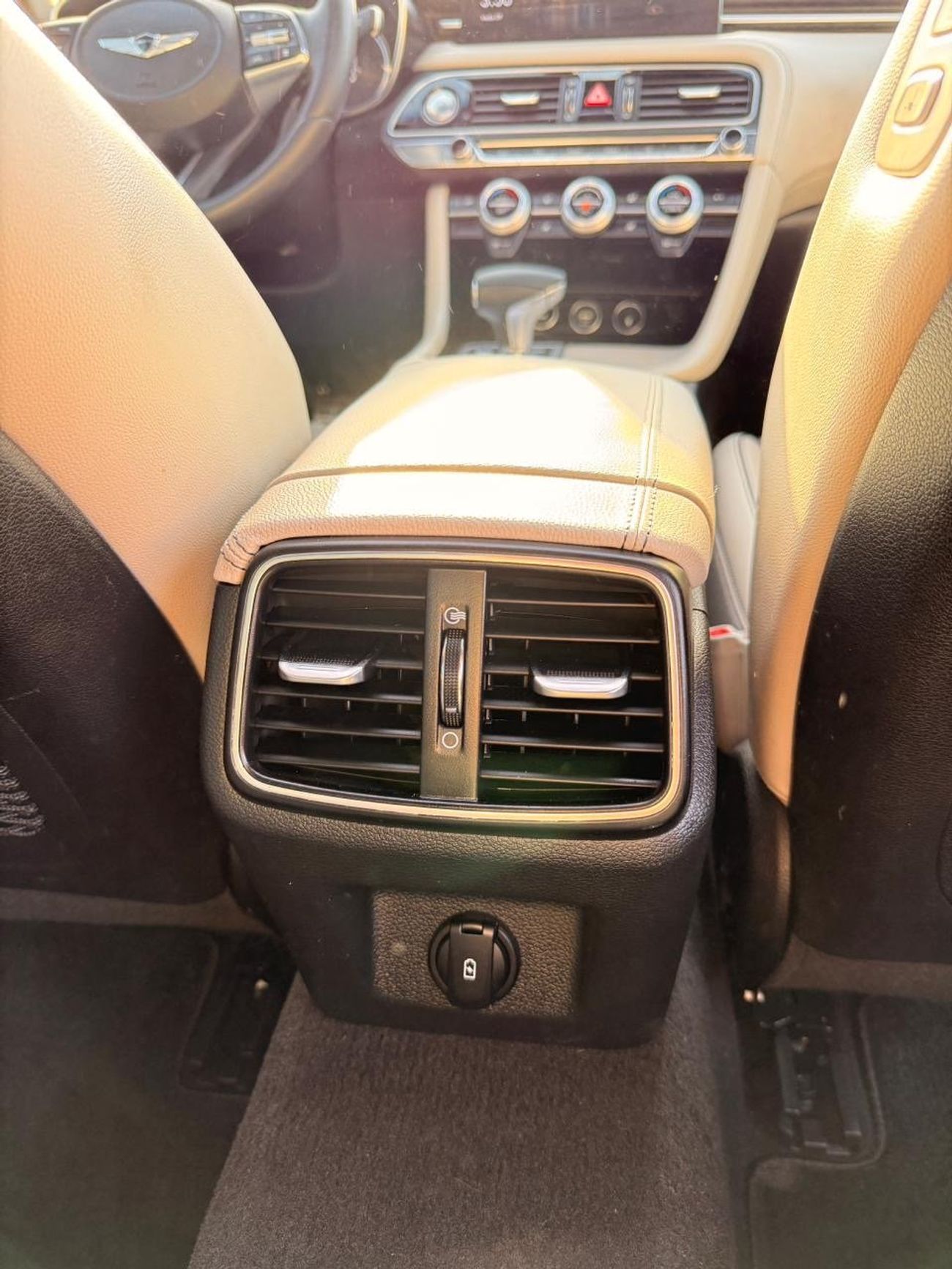 Genesis G70 Platinum 2.0L RWD