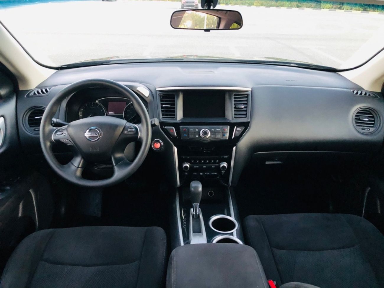 Nissan Pathfinder MODEL 2016 CAR PERFECT CONDITION INSIDE AND OUTSIDE NO ANY MECHANICAL ISSUES FULL