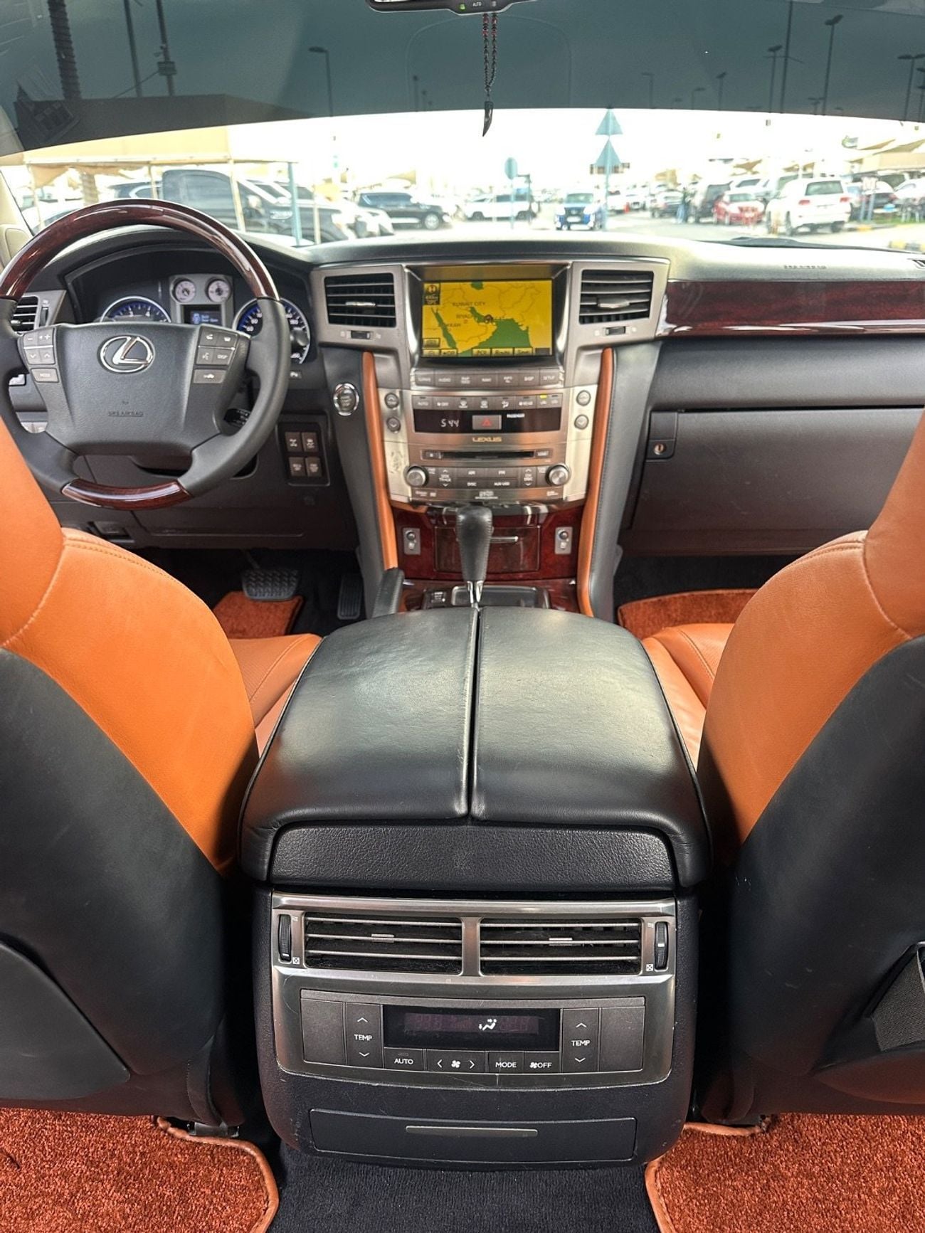 لكزس LX 570 TOP