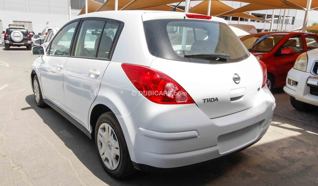Nissan Tiida 1.8