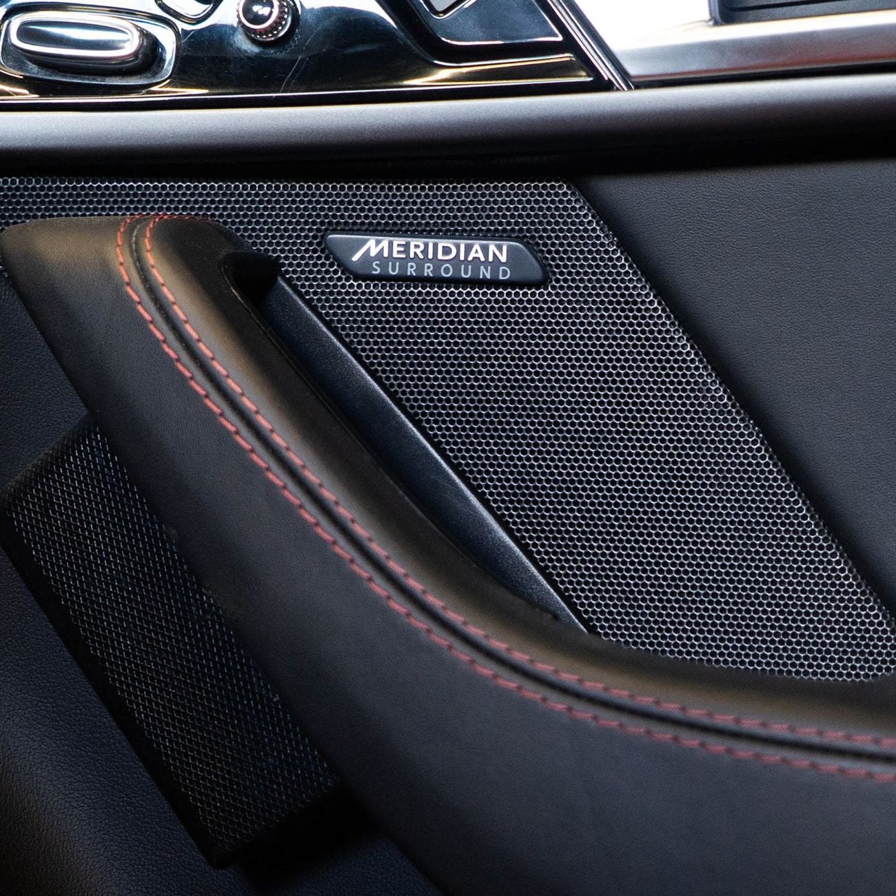 Jaguar F-TYPE AED 4,856 P.M • 0% Downpayment • Jaguar F-Type R V8 • 1 Year Warranty