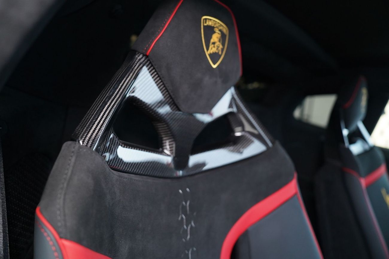 Lamborghini Huracan STERRATO 5.2L V10