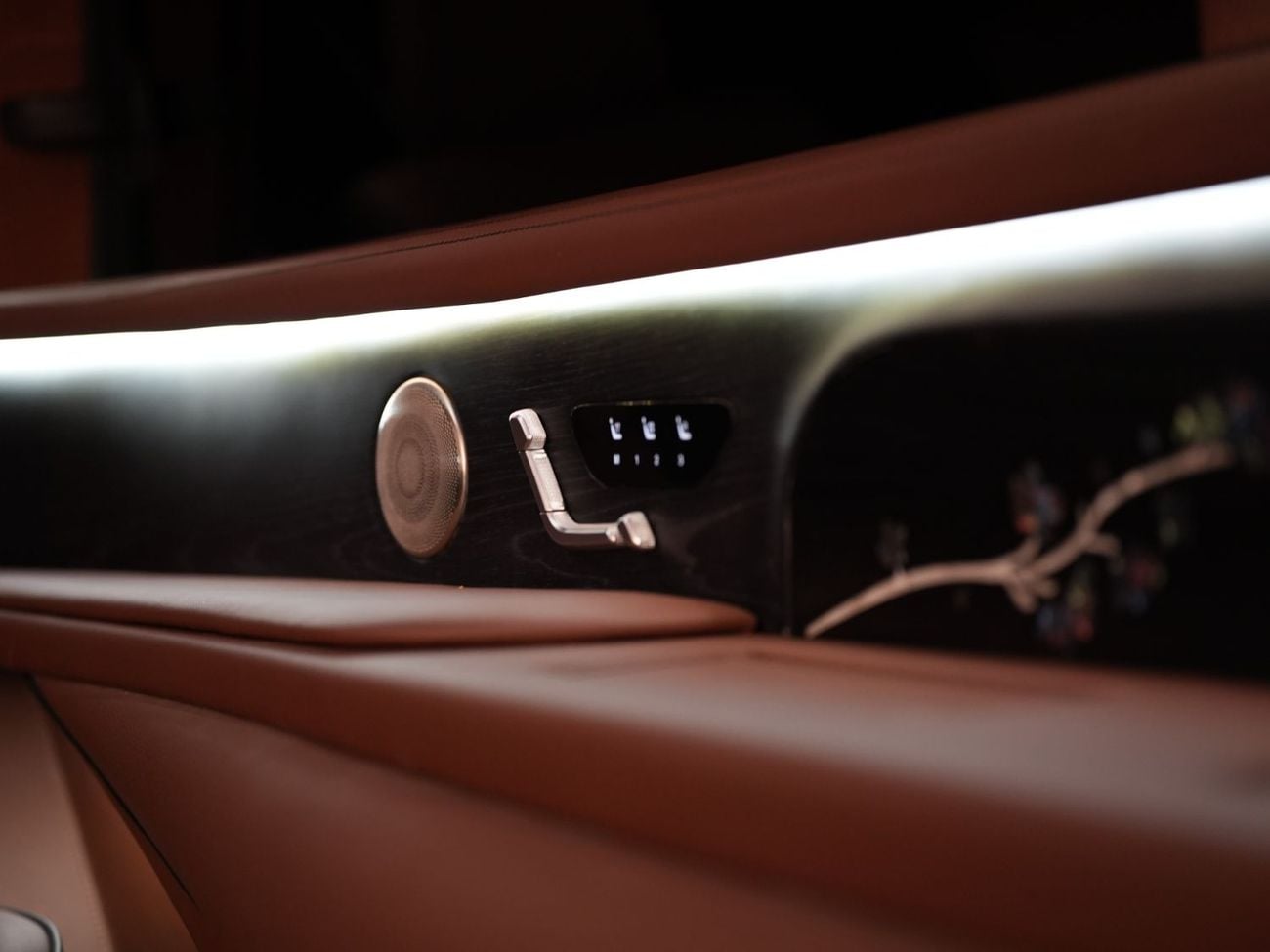 مرسيدس بنز V 300 VLINE VIP EDITION ERTEX LUXURY DESIGN - 40TH YEAR DESIGN