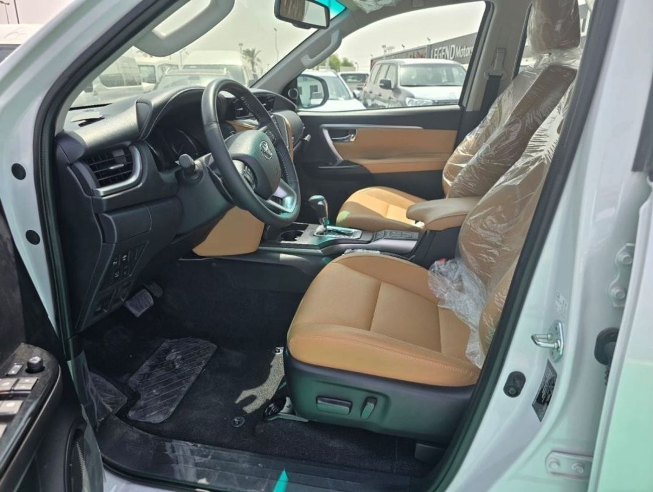 Toyota Fortuner 4.0L PETROL V6 FULL OPTION 2024 GCC