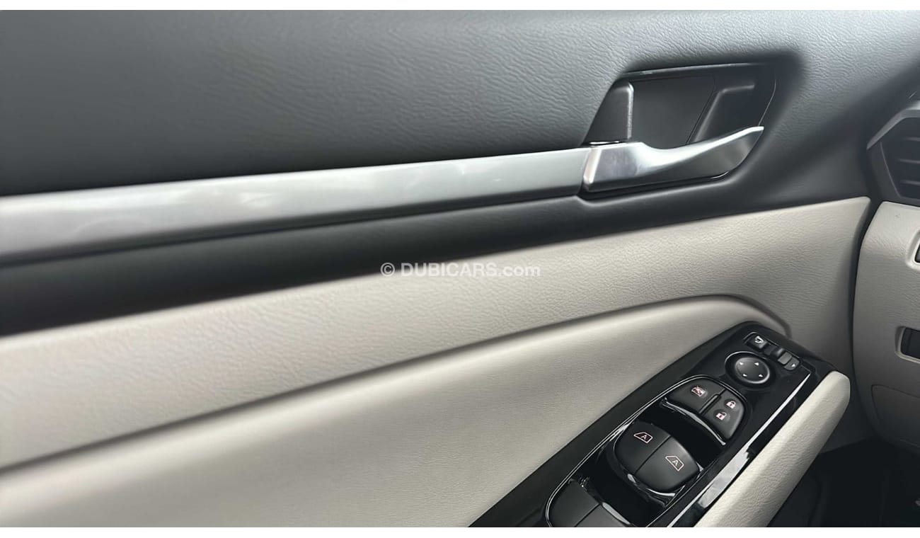 Nissan Altima Efficient Driving, Smart Technology - Nissan Altima SV 2023 2.5L