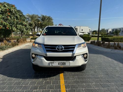 تويوتا فورتونر EXR