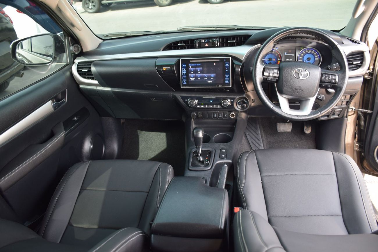 تويوتا هيلوكس 4X4 Diesel 2.8L RHD (Export Only)