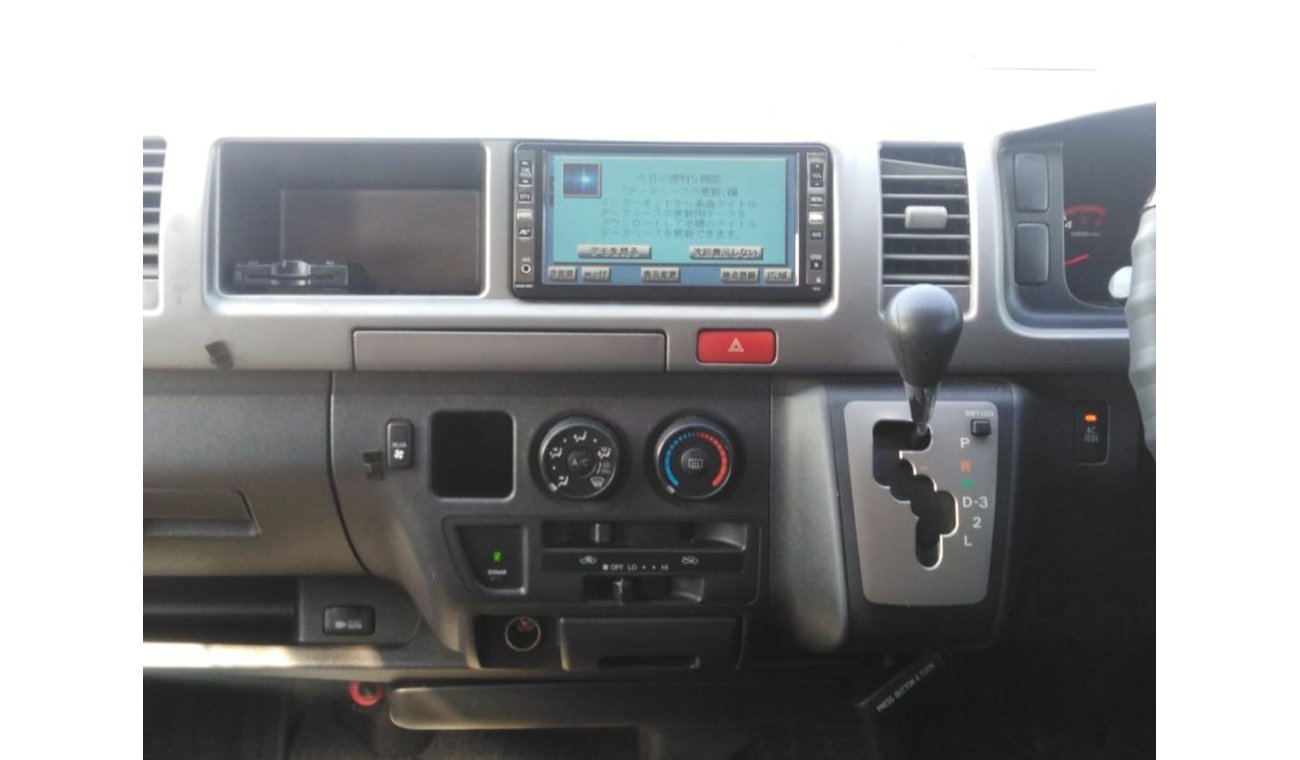 تويوتا هاياس Toyota Hiace RIGHT HAND DRIVE (Stock no PM 328 )