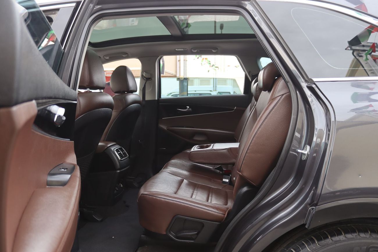 كيا سورينتو كيا سيرانتو 2019 - خليجى - بدون حوادث - محرك 3.3L  - فل أوبشن - 4WD -عدد 7 مقاعد - بحاله ممتازه