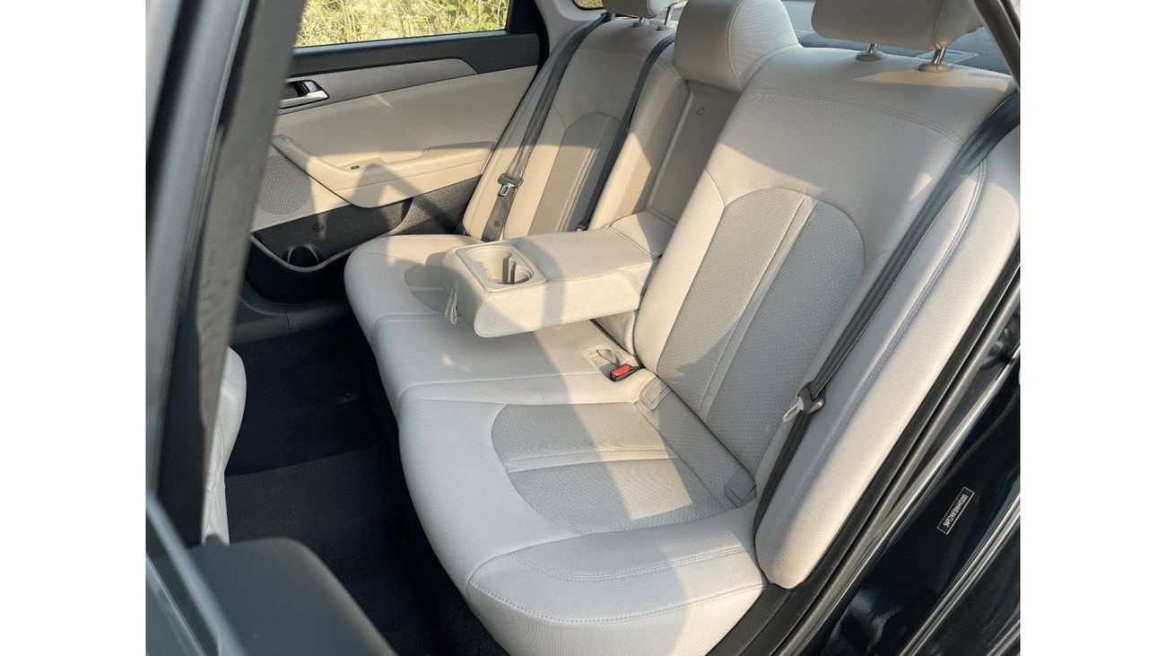 Hyundai Sonata Hyundai Sonata Se 2017 Black 2.4L vin: 5NPE24AF8HH445000