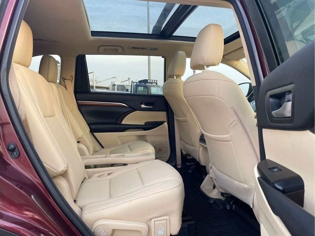 تويوتا هايلاندر 2017 Toyota Highlander Hybrid Fuel Limited Edition Full Option Panoramic View - 360* 5 CAM - 4x4 AWD