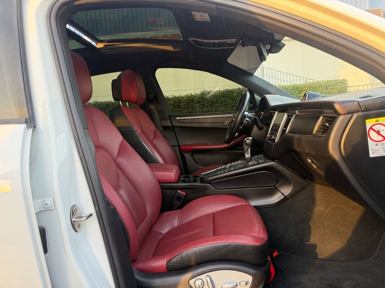 Porsche Macan S T 2.0L (260 HP)
