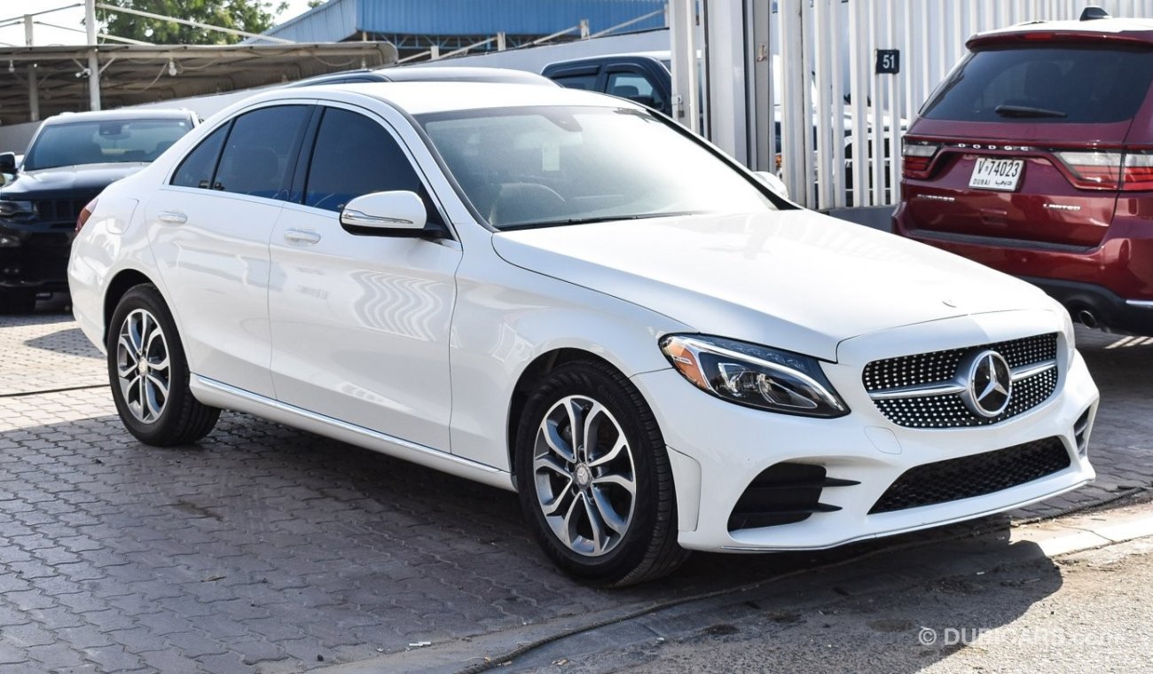 مرسيدس بنز C 300 4Matic