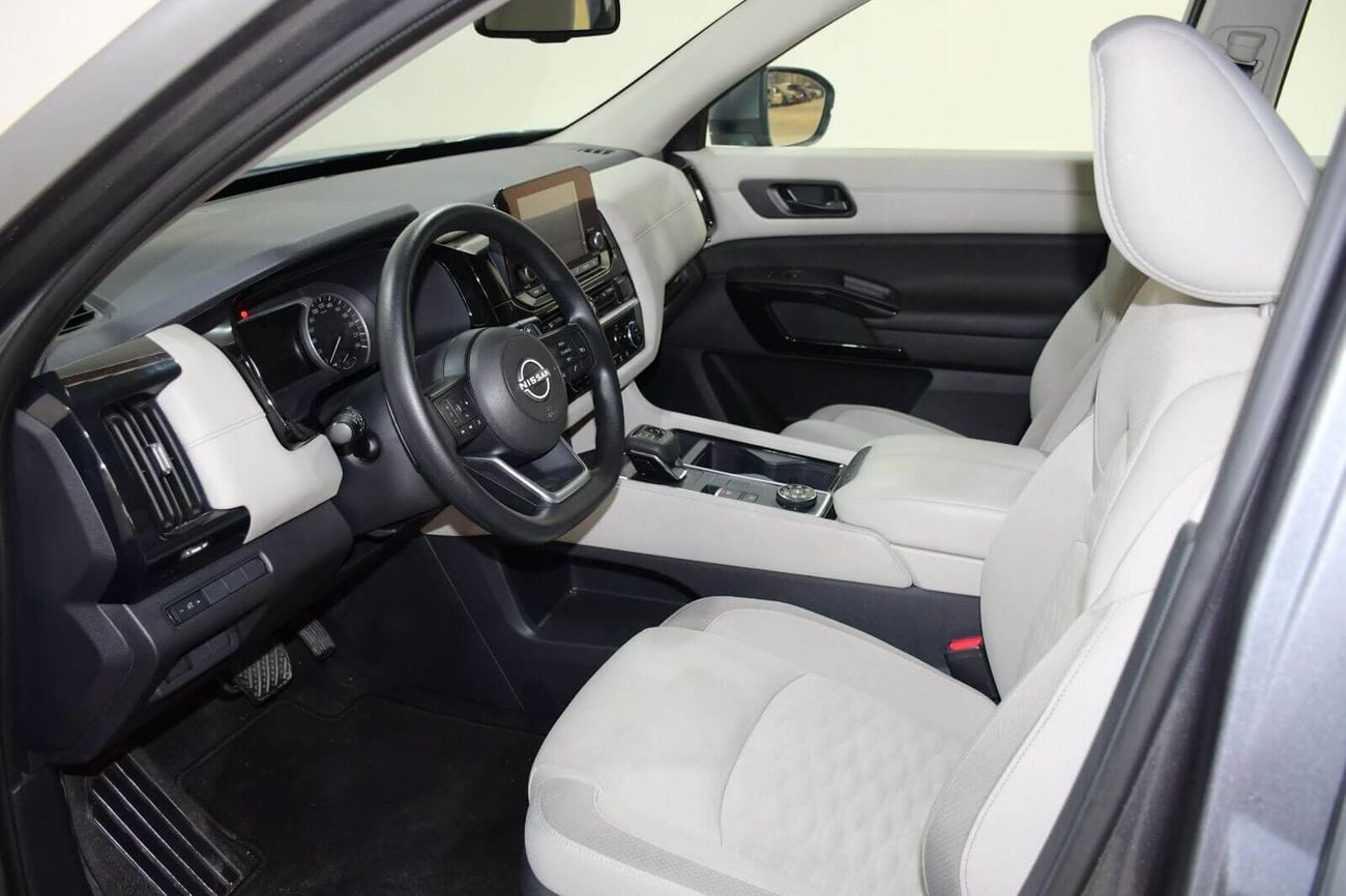 Nissan Pathfinder SL 2.0