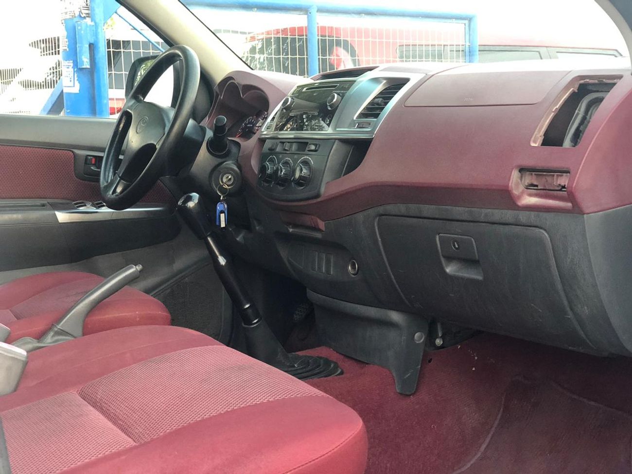 تويوتا هيلوكس 2.7L Petrol, M/T, Power Windows (CODE # 6430)