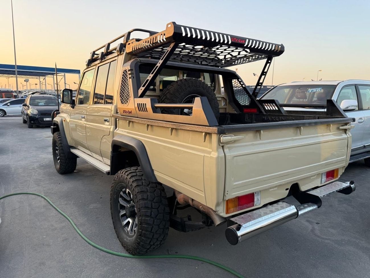 تويوتا لاند كروزر بيك آب Double Cabin 4.5L