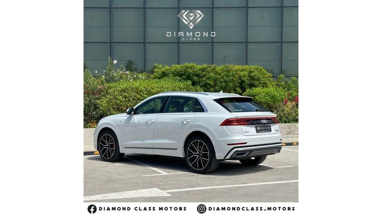 Audi Q8 Audi Q8 S-Line 55 TFSI Quattro Top Option GCC Panoramic  Head-Up Display  360 Camera  202 Under Warr