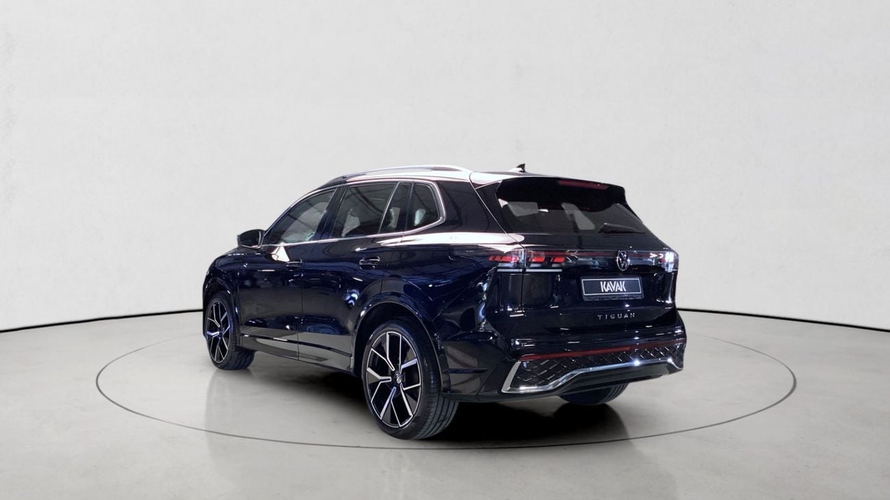 فولكس واجن تيجوان R-Line | شامل الضمان | 0 ﺪﻔﻋﺓ ﺃﻮﻟﻯ